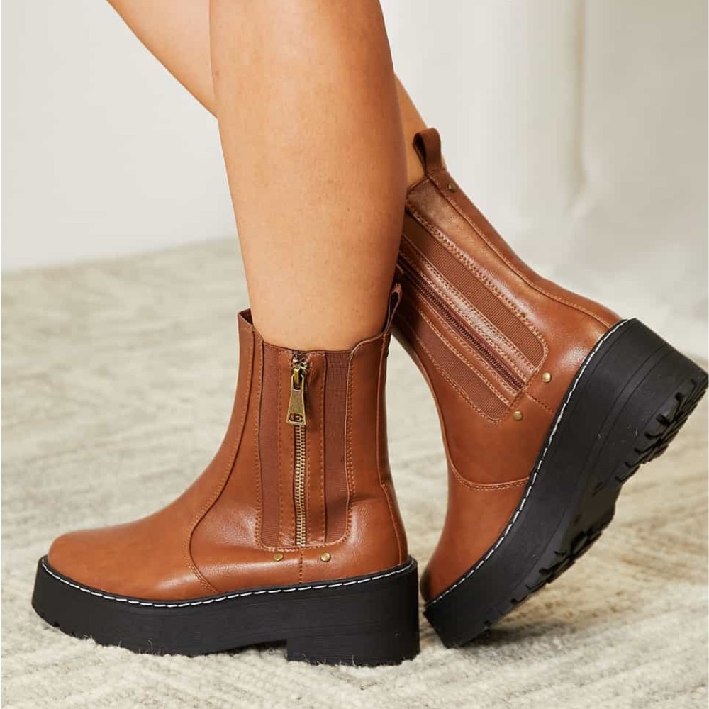 NEW**-Forever Link Side Zip Platform Boots OFFERS WELCOME